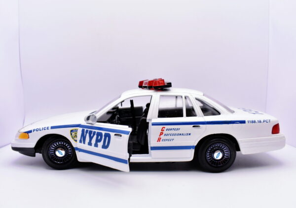 Modellino auto rally 1:24 ford crown victoria polizia diecast modellismo da collezione greenlight
