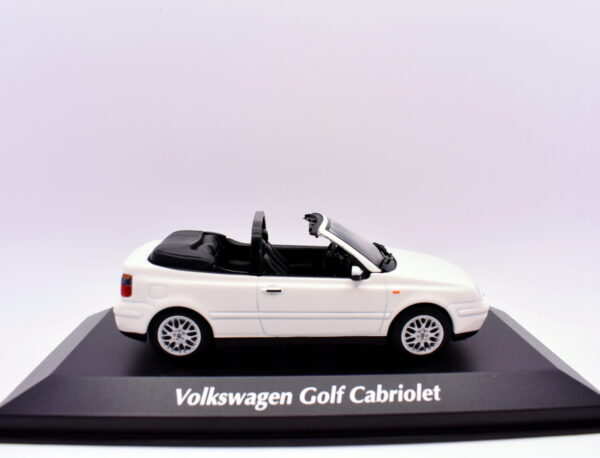 Modellino auto 1:43 Volkswagen golf 4 cabriolet Maxichamps diecast modellismo