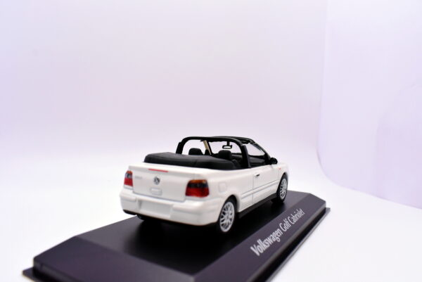 Modellino auto 1:43 Volkswagen golf 4 cabriolet Maxichamps diecast modellismo - Image 4