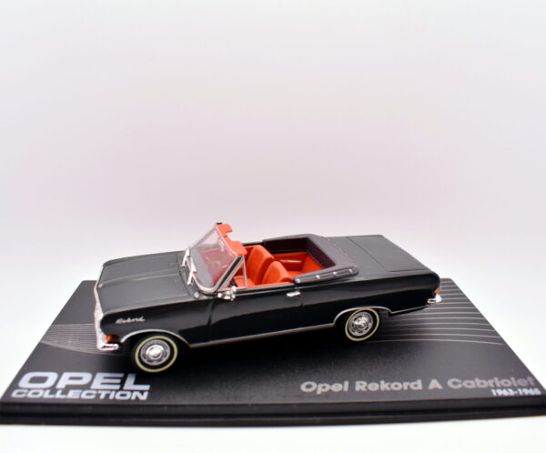 Modellino auto scala 1:43 Opel Rekord A IXO diecast modellismo da collezione