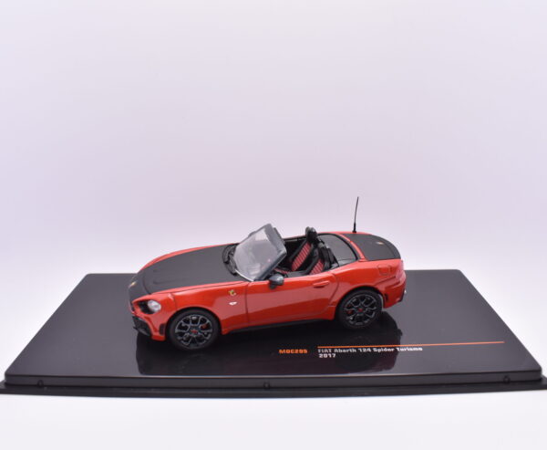 Modellino auto scala 1:43 Fiat Abarth 124 spider ixo diecast modellismo da collezione
