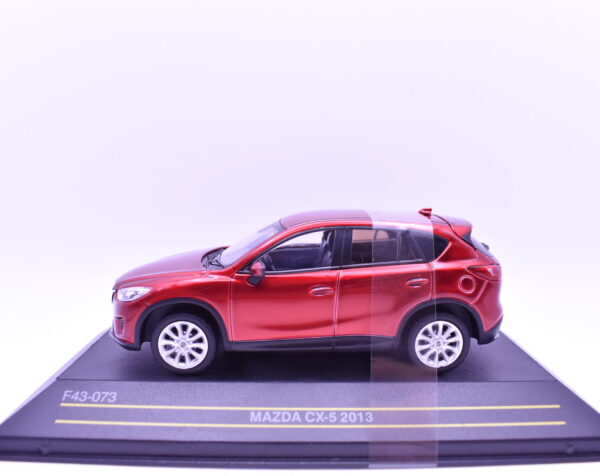 Modellino auto scala 1:43 mazda cx-5 modellismo statico