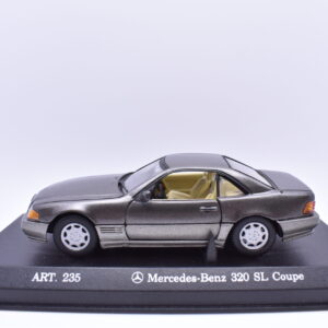 Modellino auto scala 1:43 Mercedes benz 320 SL modellismo statico