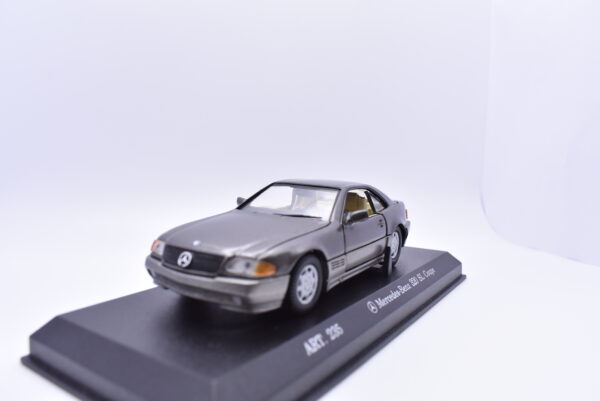 Modellino auto scala 1:43 Mercedes benz 320 SL modellismo statico - Image 4