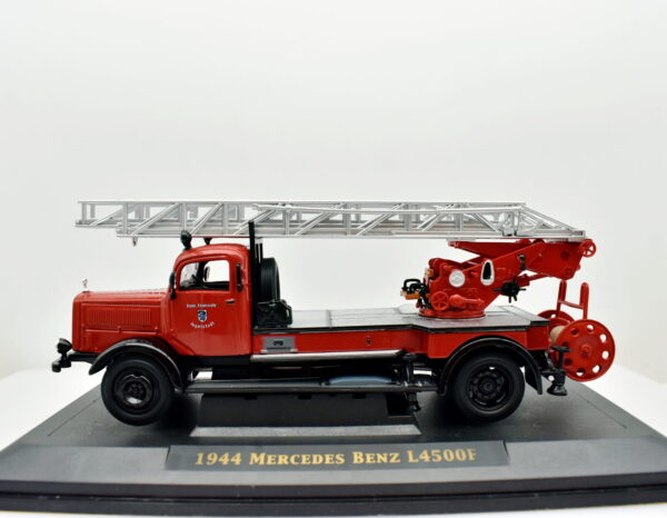 modellino auto scala 1:43 mercedes benz L4500F diecast modellismo pompieri