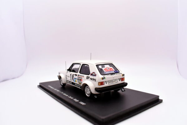 Modellino auto rally scala 1:43 volkswagen vw golf mk1 spark modellismo statico - Image 4