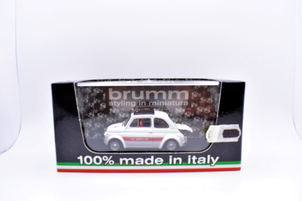 Modellino auto scala 1:43 Fiat Abarth 500 695SS BRUMM modellismo statico - Image 2