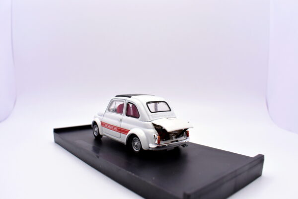 Modellino auto scala 1:43 Fiat Abarth 500 695SS BRUMM modellismo statico - Image 4