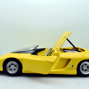 Modellino auto scala 1:18 mythos revell modellismo da collezione