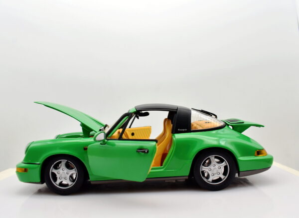 Modellino auto scala 1:18 Porsche 911 anson modellismo da collezione