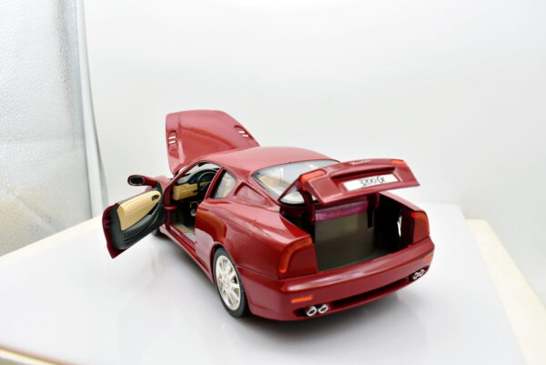 Modellino auto scala 1:18 maserati 3200 gt Burago modellismo da collezione - Image 4