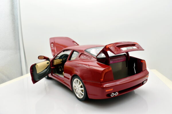 Modellino auto scala 1:18 maserati 3200 gt Burago modellismo da collezione - Image 5