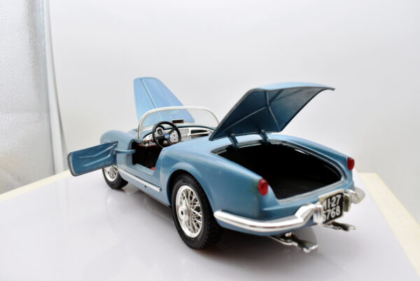 Modellino auto scala 1:18 Lancia aurelia b24 spider Burago modellismo da collezione - Image 4