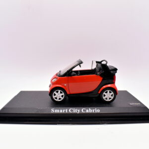 Modellino auto scala 1:43 Smart cabrio modellismo statico da collezione diecast