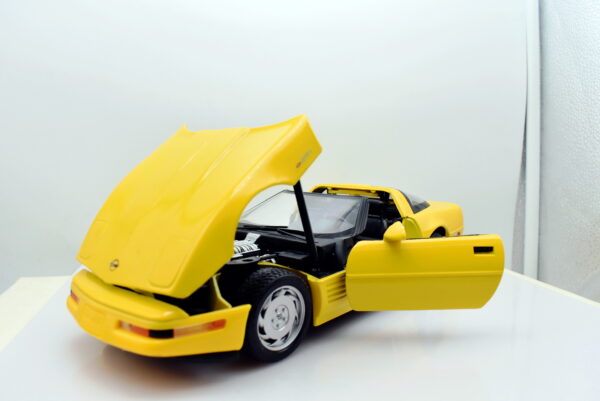 Modellino auto scala 1:18 Corvette ZR 1 maisto modellismo da collezione - Image 3