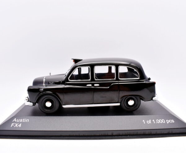 Modellini auto scala 1:43 Austin FX4 whitebox diecast modellismo collezione