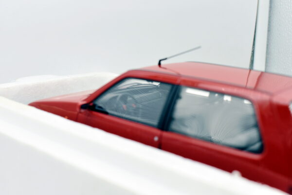 Modellino auto scala 1:18 Fiat uno turbo IE OttoMobile modellismo da collezione - Image 7