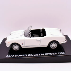 Modellino auto scala 1:43 Alfa Romeo Giulietta Spider diecast modellismo da collezione