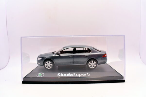 Modellino auto scala 1:43 Skoda superb abrex diecast modellismo da collezione - Image 3