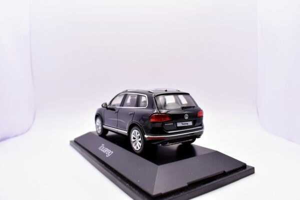Modellino Auto Scala 1:43 Volkswagen Touareg Herpa modellismo statico - Image 4