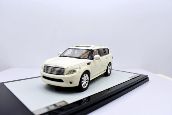 Modellino auto 1:43 Infiniti Qx56 GLM collezione modellismo statico - Image 4