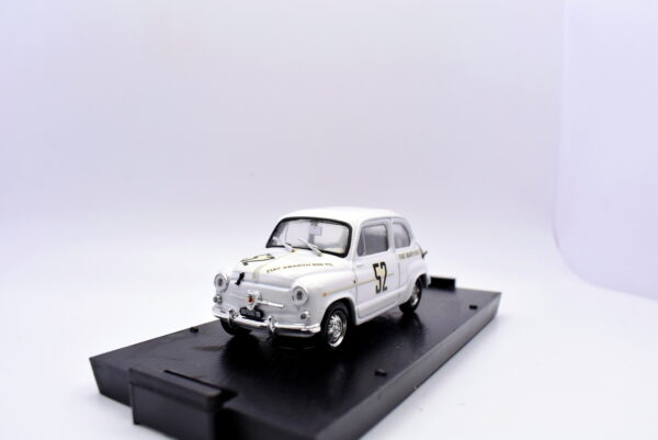 Modellino auto rally scala 1:43 Fiat Abarth 850 TC BRUMM modellismo statico - Image 3