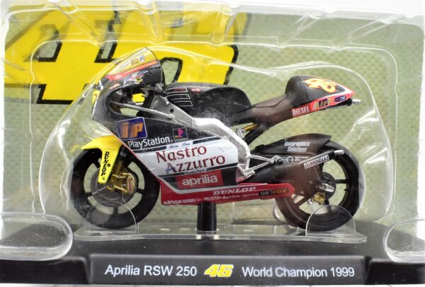 Modellini moto Valentino Rossi 1:18 Aprilia RSW 250 world championship 1999 gp motor bike