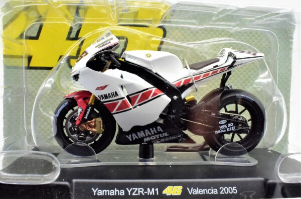 Modellini moto Valentino Rossi 1:18 YAMAHA YZR-M1 valencia 2005 gp motor bike