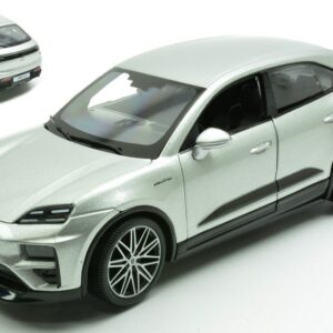 Modellino auto scala 1:24 Burago PORSCHE MACAN TURBO diecast modellismo statico