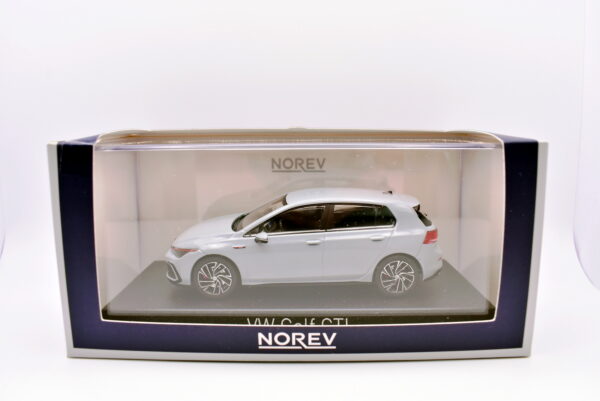 Modellino auto scala 1:43 VW Golf GTI norev diecast modellismo statico da collezione - Image 2