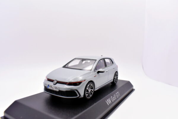 Modellino auto scala 1:43 VW Golf GTI norev diecast modellismo statico da collezione - Image 4
