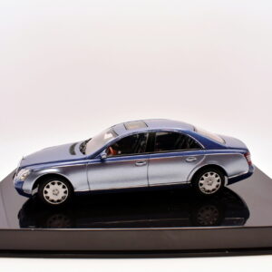 Modellino auto scala 1:43 maybach 57 diecast modellismo collezione autoart