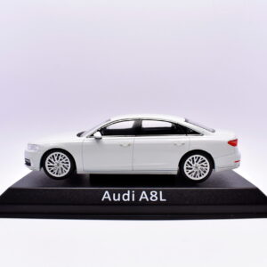 Modellino auto scala 1:43 Audi A8L iscale diecast modellismo da collezione