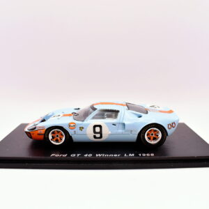 Modellino auto racing scala 1:43 Ford GT 40 winner LM Spark modellismo statico