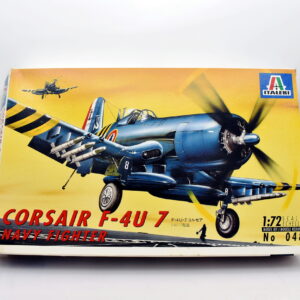 Modellini aerei model kit montaggi CORSAIR F-4U 7 NAVY FIGHTER italeri scala 1:72 modellismo