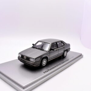 Modellino auto scala 1:43 alfa romeo alfa 90 quadrifoglio oro kess modellismo statico