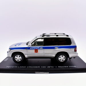 Modellino auto scala 1:43 toyota land cruiser 100 spark modellismo statico collezione