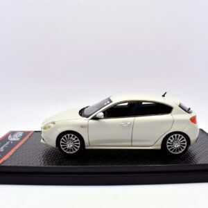 Modellino auto scala 1:43 BBR alfa romeo giulietta modellismo statico
