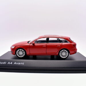 Modellino auto scala 1:43 Audi A4 avant diecast modellismo statico collezione