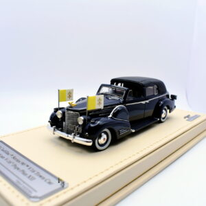 Modellino auto scala 1:43 cadillac V16 town car vatican pope pius XII TSM modellismo statico