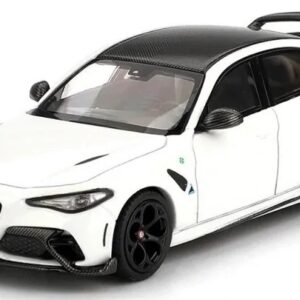 Modellino auto scala 1:64 Mini GT ALFA ROMEO GIULIA GTAM 2021 WHITE 1:64 diecast modellismo statico