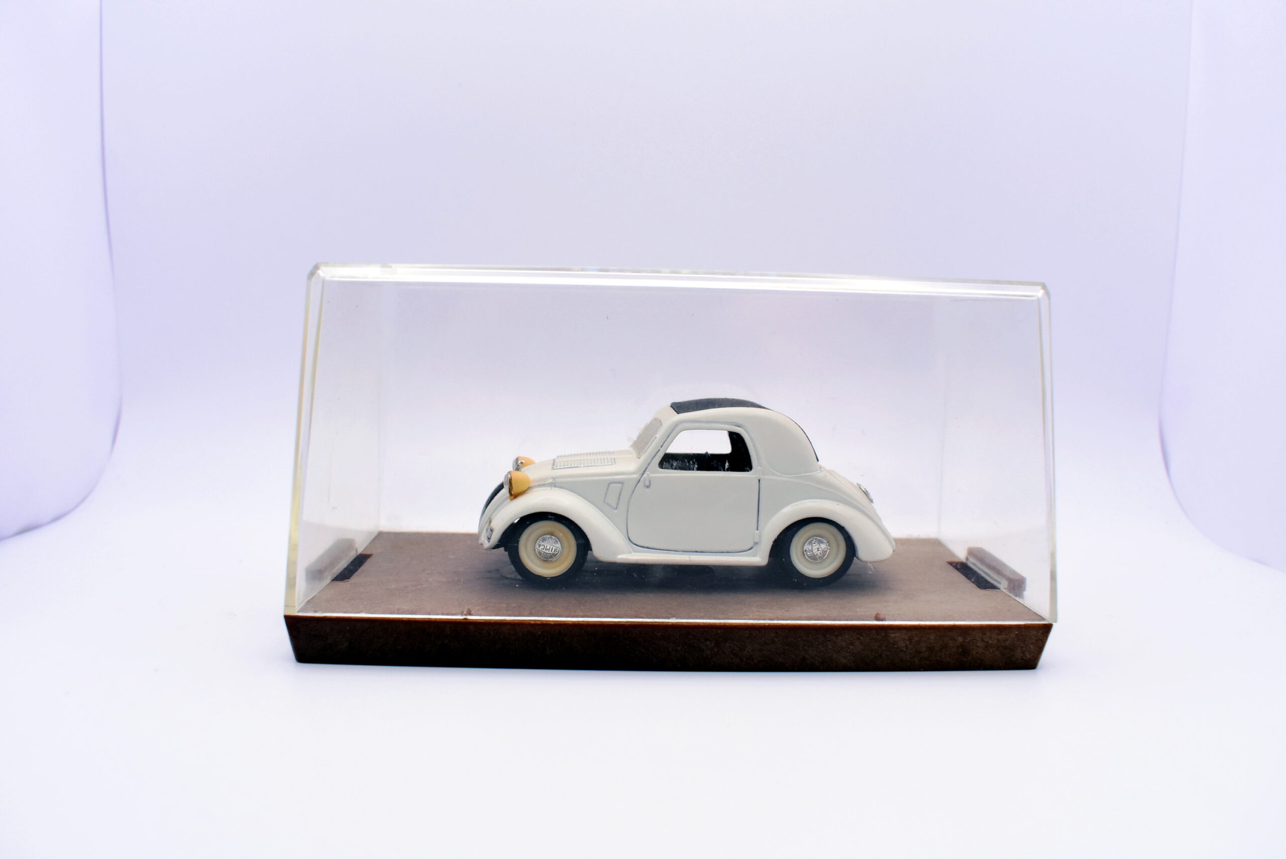 Modellino auto scala 1:43 Fiat 500 topolino Brumm diecast modellismo statico - Image 4