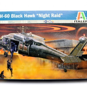 Modellini aerei model kit montaggi UH-60 BLACK HAWK 'NIGHT RAID' italeri scala 1:72 modellismo