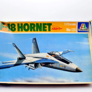 Modellini aerei model kit montaggi F-18 HORNET italeri scala 1:72 modellismo