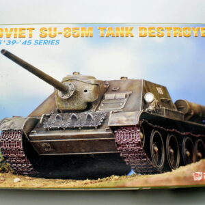 Modellino model kit montaggio carri armati tank SOVIET SU-85M TANK DESTROYER dragon scala 1:35 modellismo