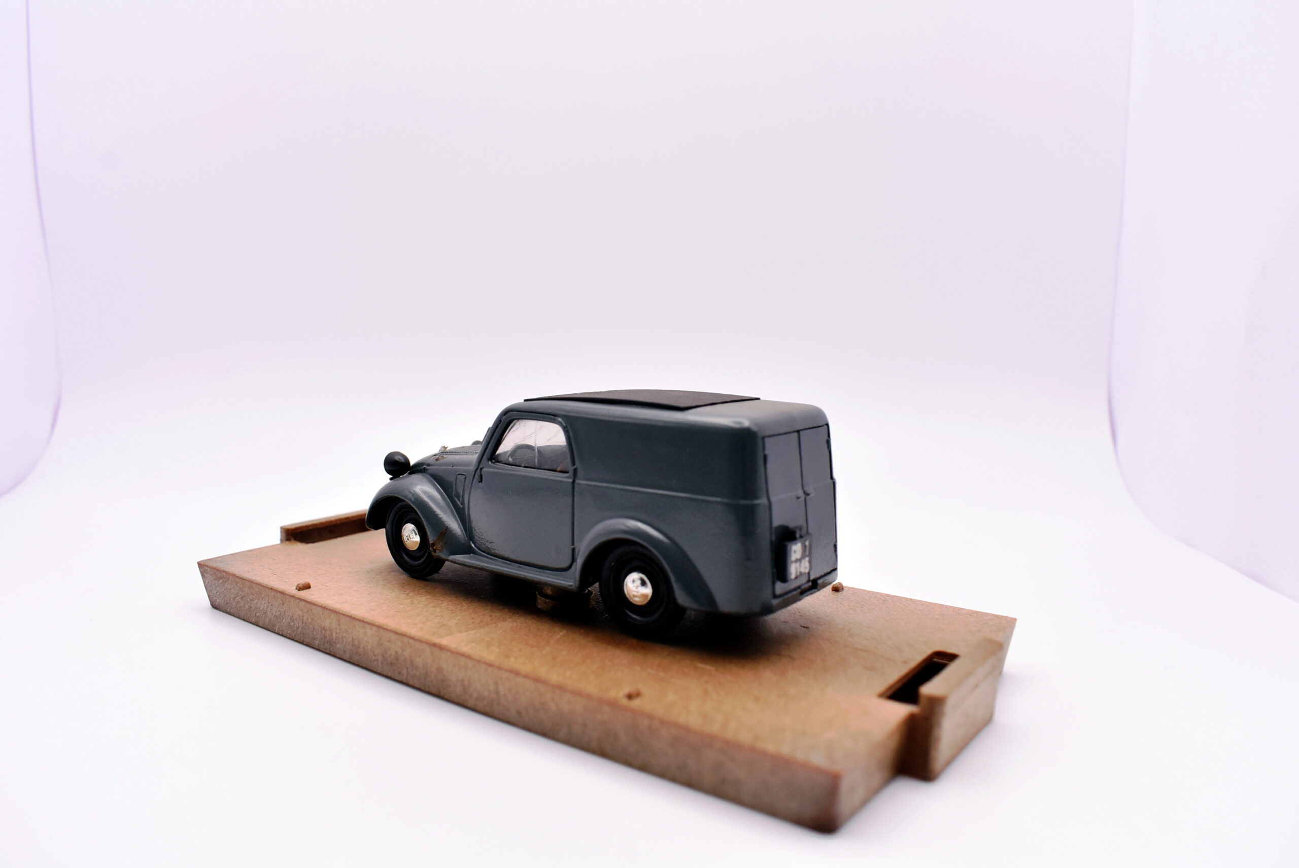 Modellino auto scala 1:43 Fiat 500 c furgone Brumm diecast modellismo statico - Image 5