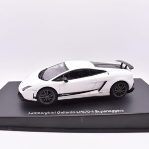 Modellino auto scala 1:43 lamborghini gallardo LP570-4 superleggera diecast modellismo collezione autoart