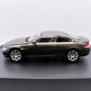 Modellino auto scala 1:43 BMW 6er coupe minichamps modellismo statico
