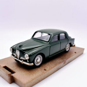 Modellino auto scala 1:43 alfa romeo 1900 diecast modellismo collezione brumm