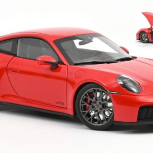Modellino auto scala 1:18 Norev  PORSCHE 911 CARRERA 4 GTS 2025 GUARDS RED diecast modellismo statico